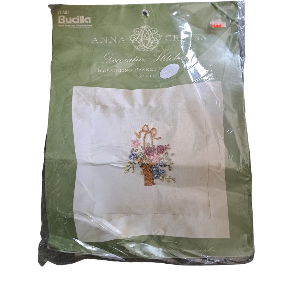 PLAID BUCILLA Anna Griffin Blossoming Basket Pillow Sham Embroidery Kit 43359